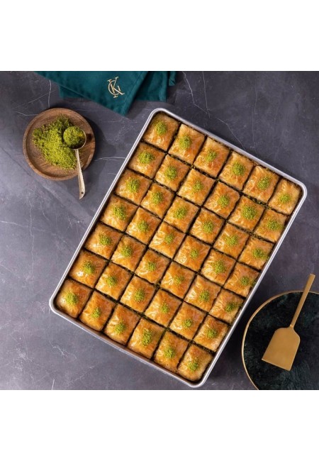  Fıstıklı Kare Baklava Tepside 2.5 Kg